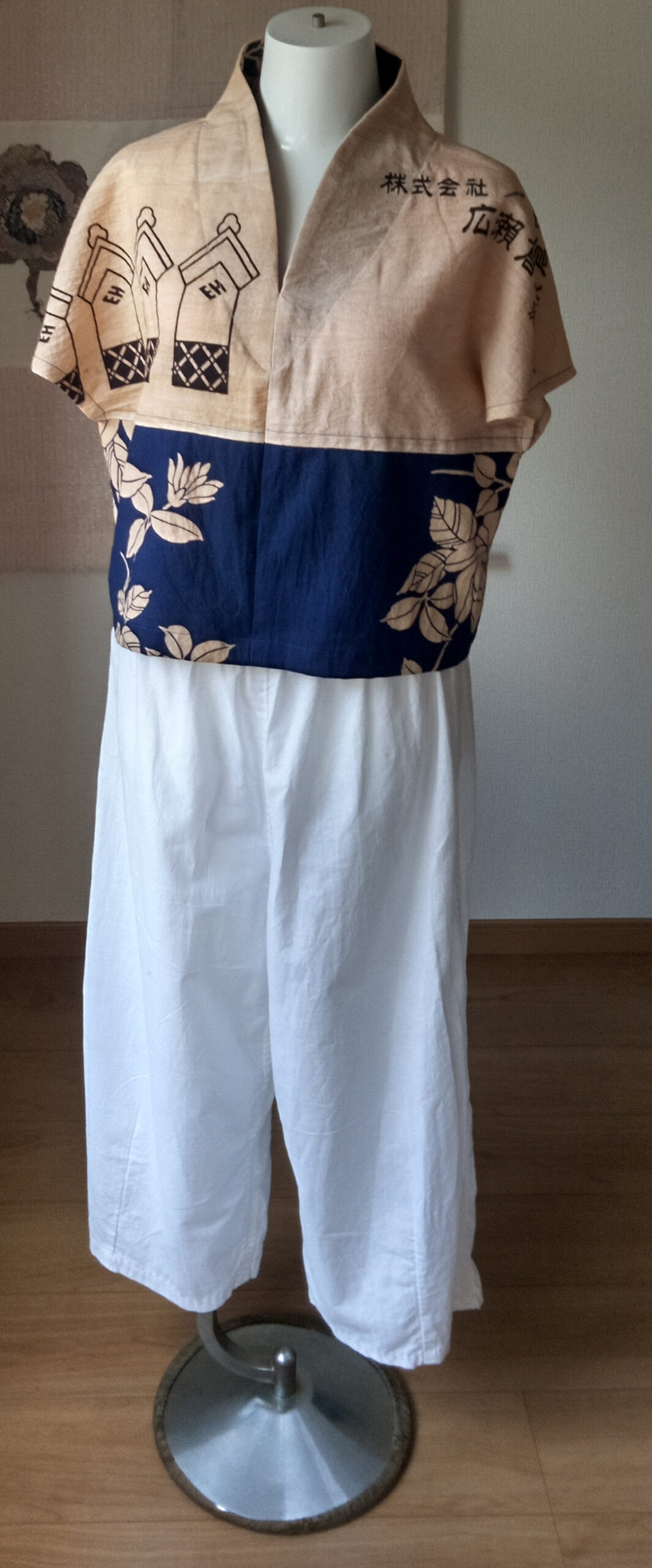 てぬぐいと浴衣の布からブラウス作りました。