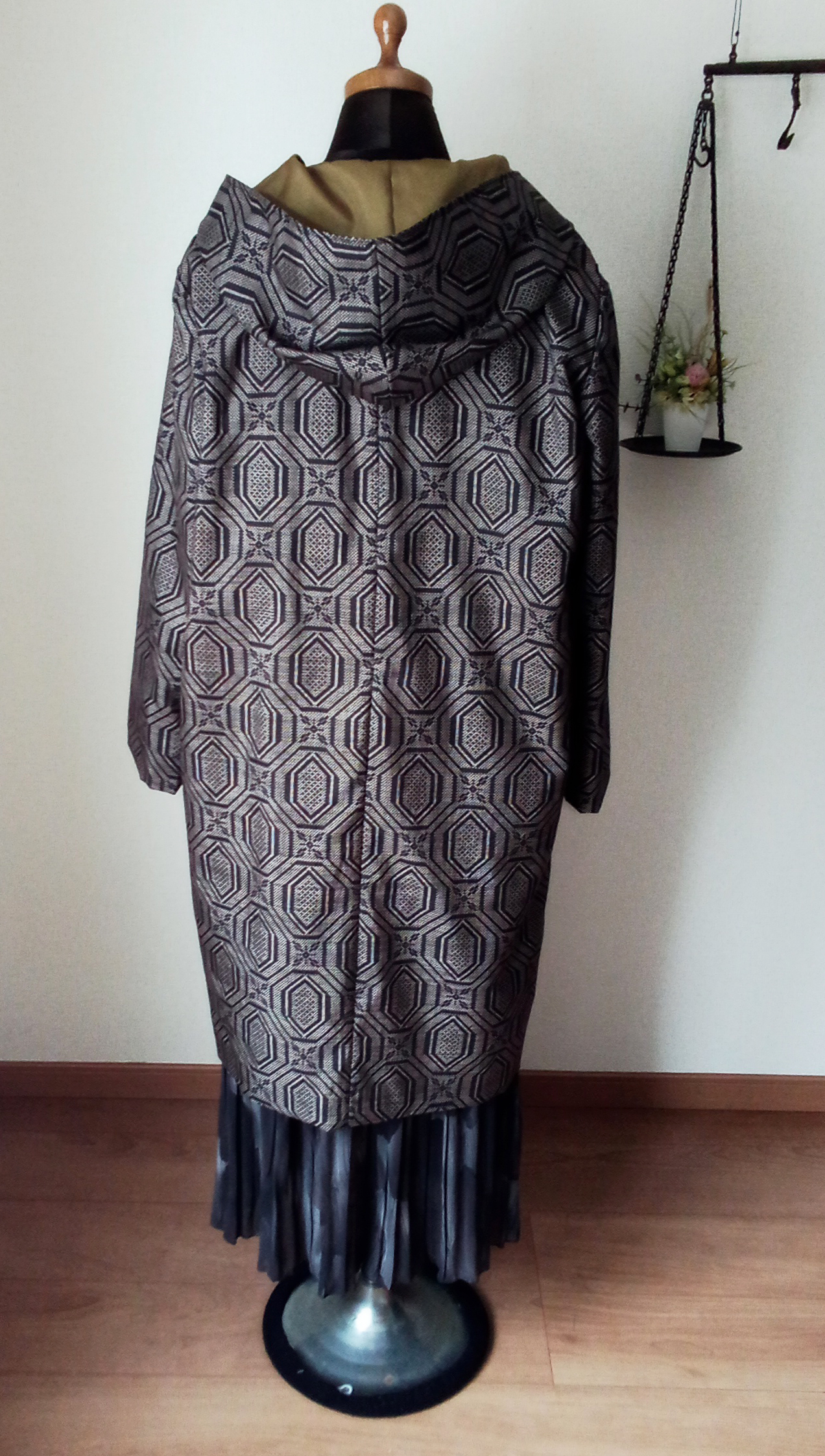 泥大島コート　後ろ