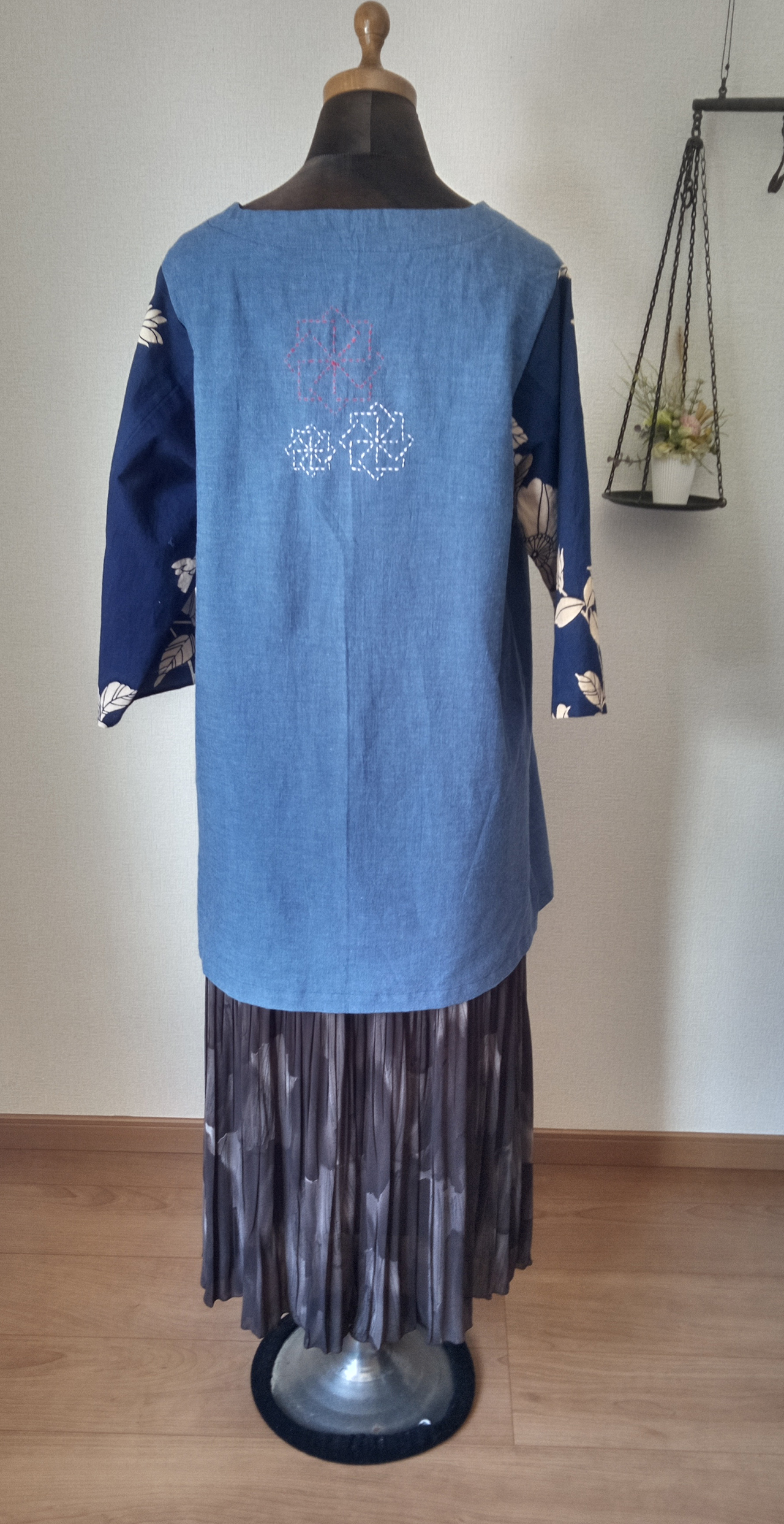 作務衣チュニック　後ろ