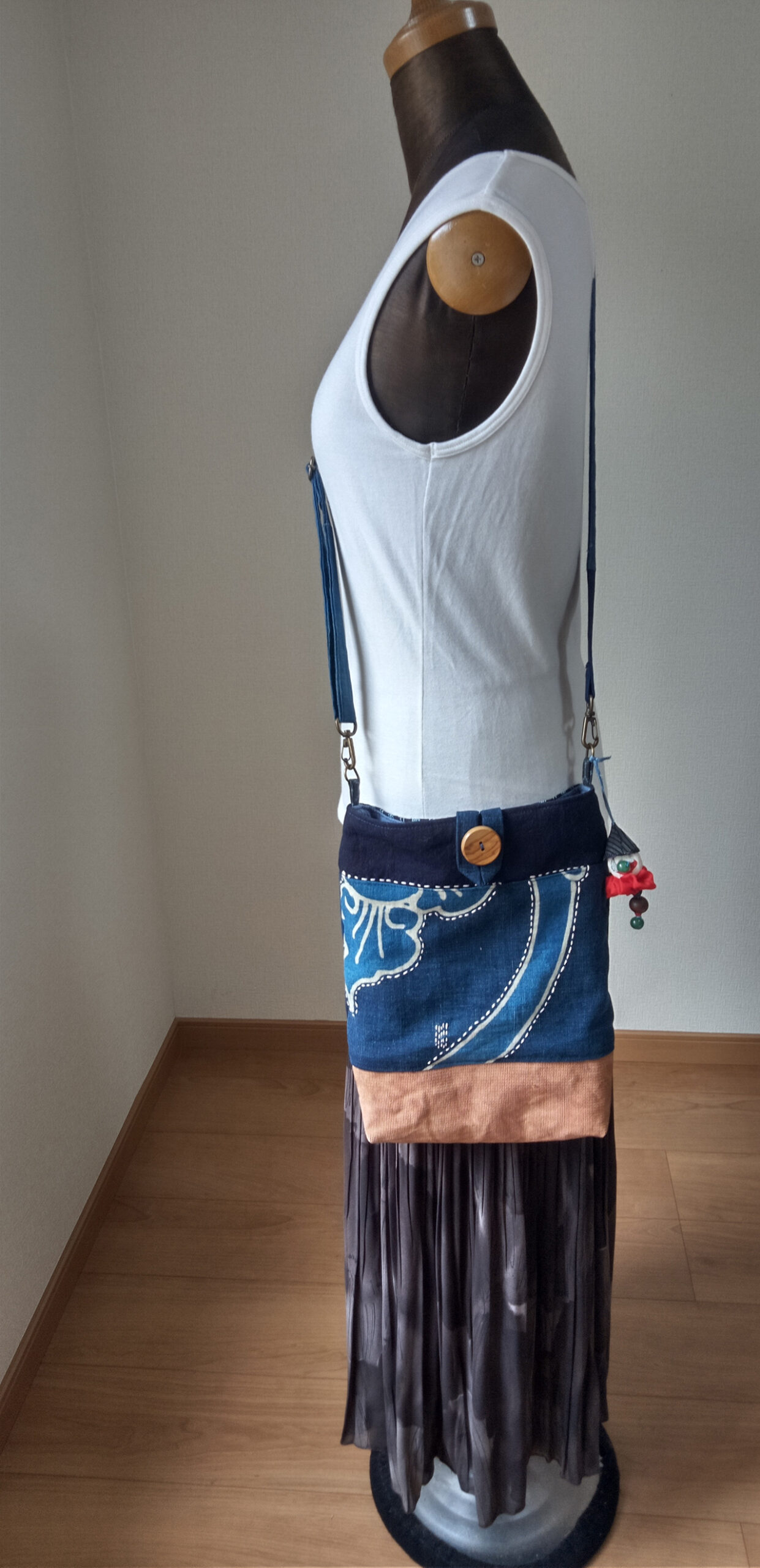 藍染ショルダーバック完成しました