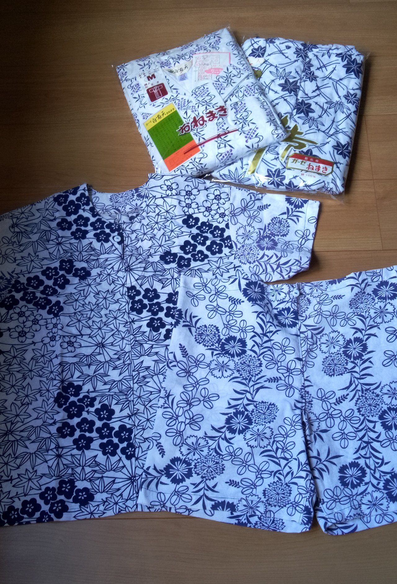 ねまきからキッズパジャマ2組作りました。