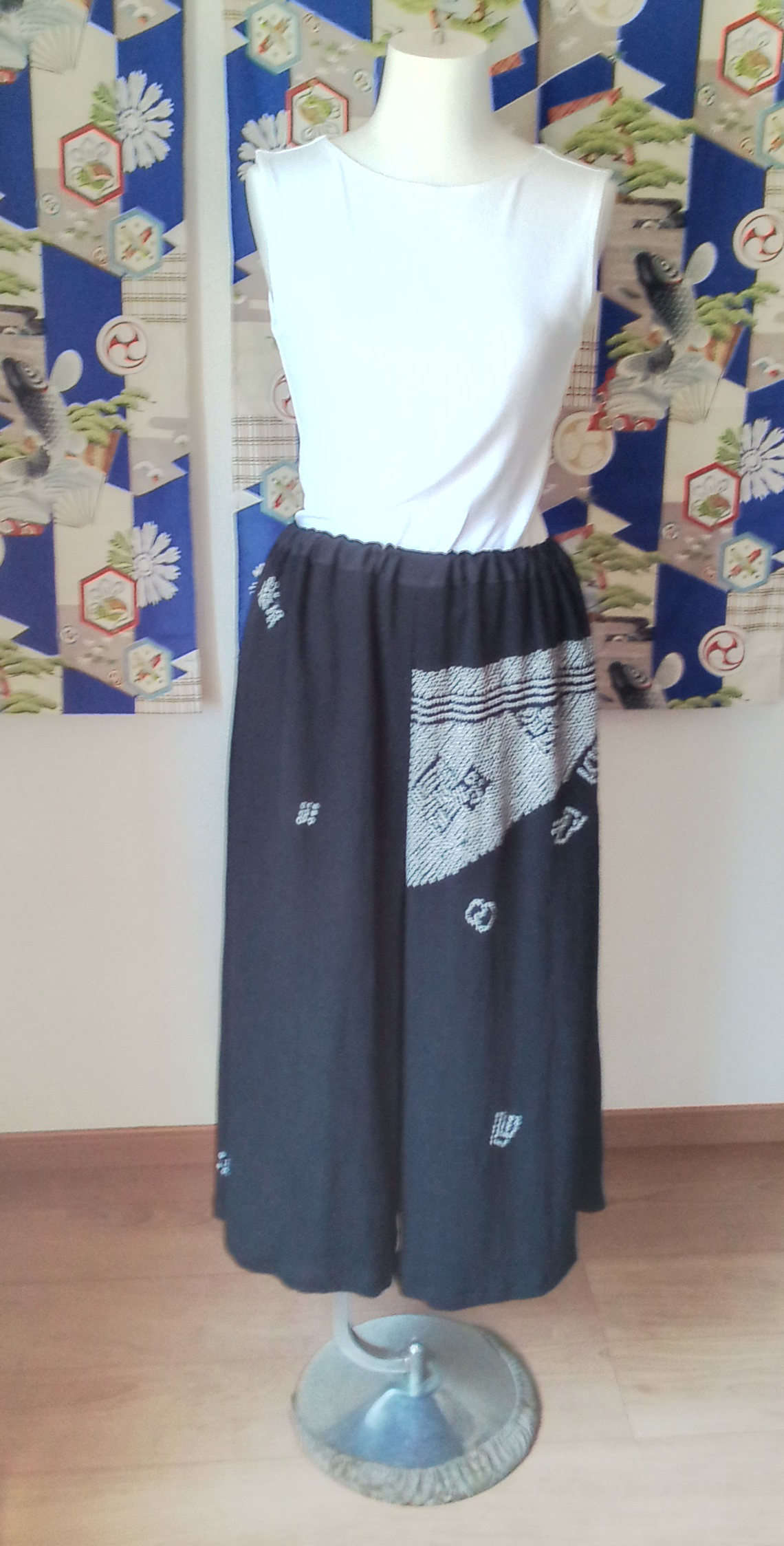 兵児帯からワイドキュロットパンツ作りました。